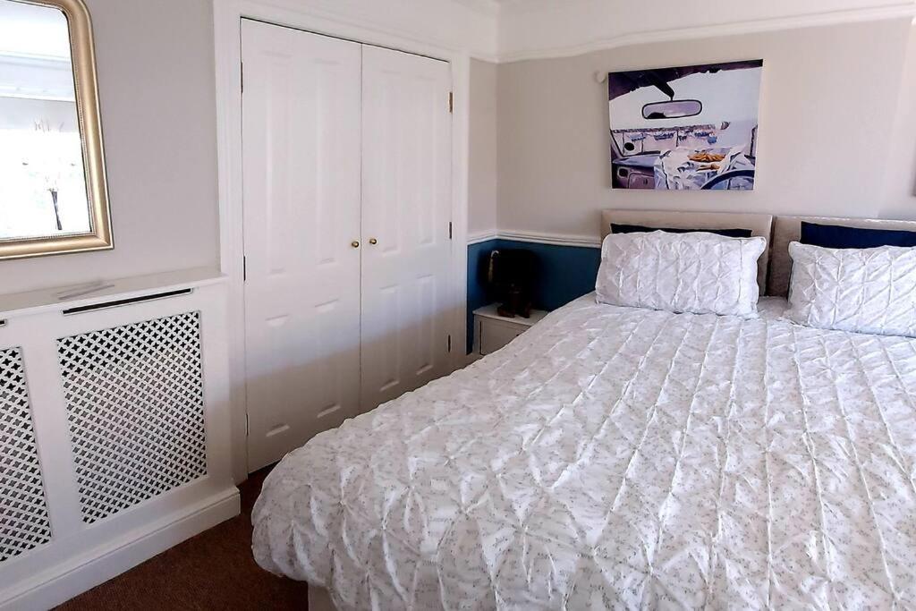 Beautifully Appointed, Period Seaside Apartment フォークストン エクステリア 写真